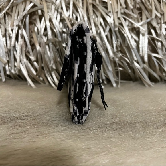 VERA BRADLEY Night & Day Trifold Euro Wallet 2010 Black & White Floral Y2K Small - Picture 8 of 14